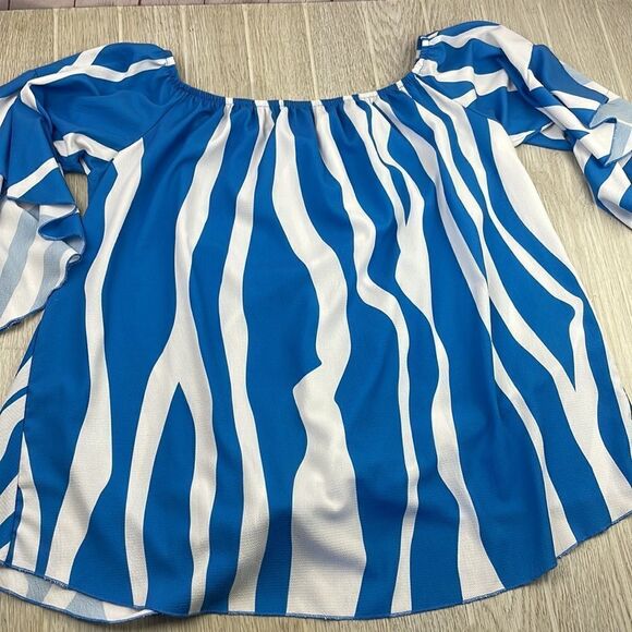 Blue & White Striped Off the Shoulder 3/4 Flare Sleeve Tie Knot Blouse.  2XL - Picture 8 of 11